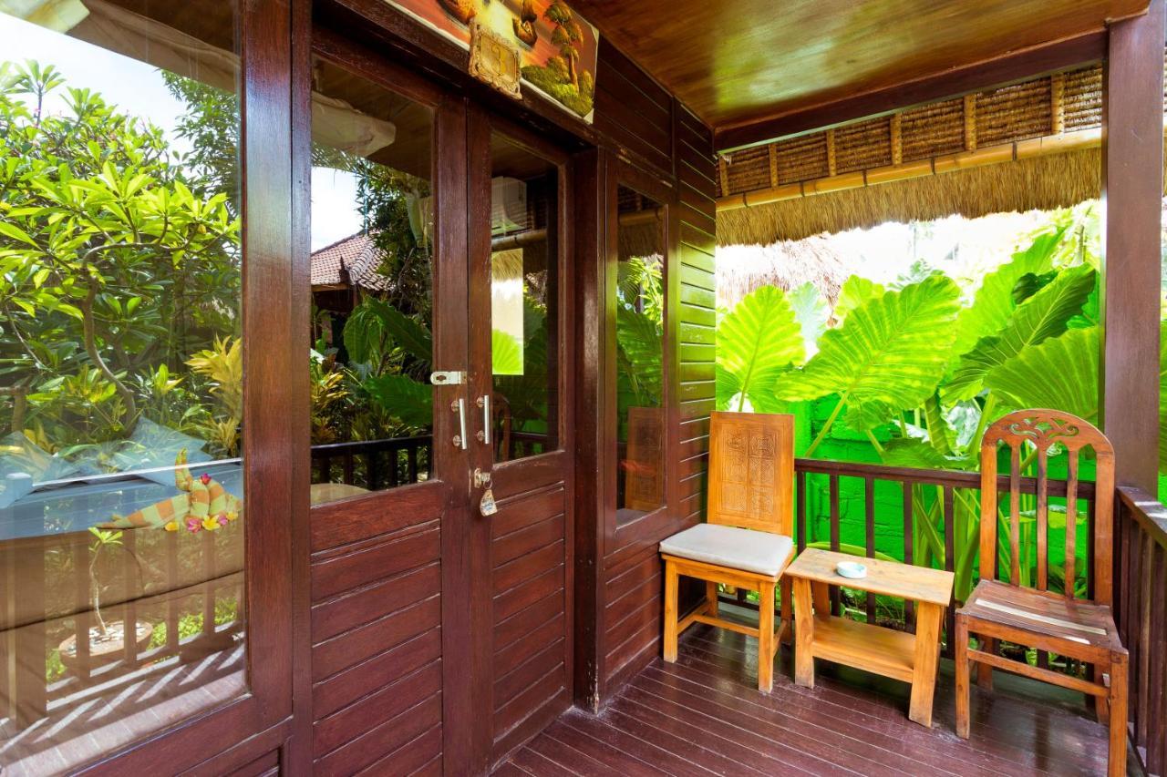 Adi Bungalow Lembongan Buitenkant foto
