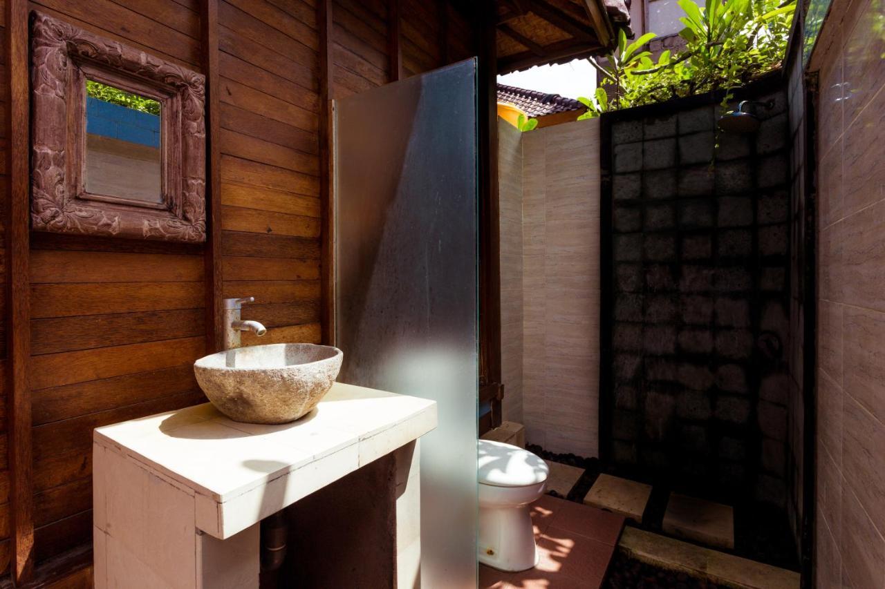 Adi Bungalow Lembongan Buitenkant foto