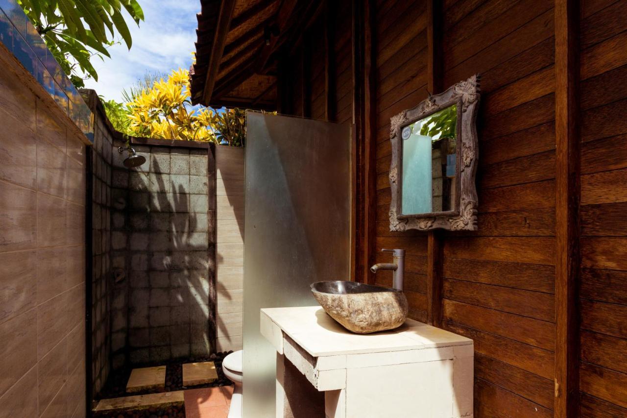 Adi Bungalow Lembongan Buitenkant foto